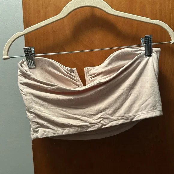 Klassy Network Pink Crop Top - Picture 3 of 3